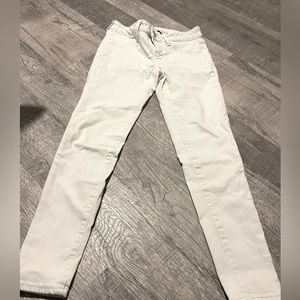 White American eagle jeans